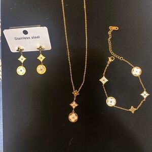 Elegant LV White Jewelry Set